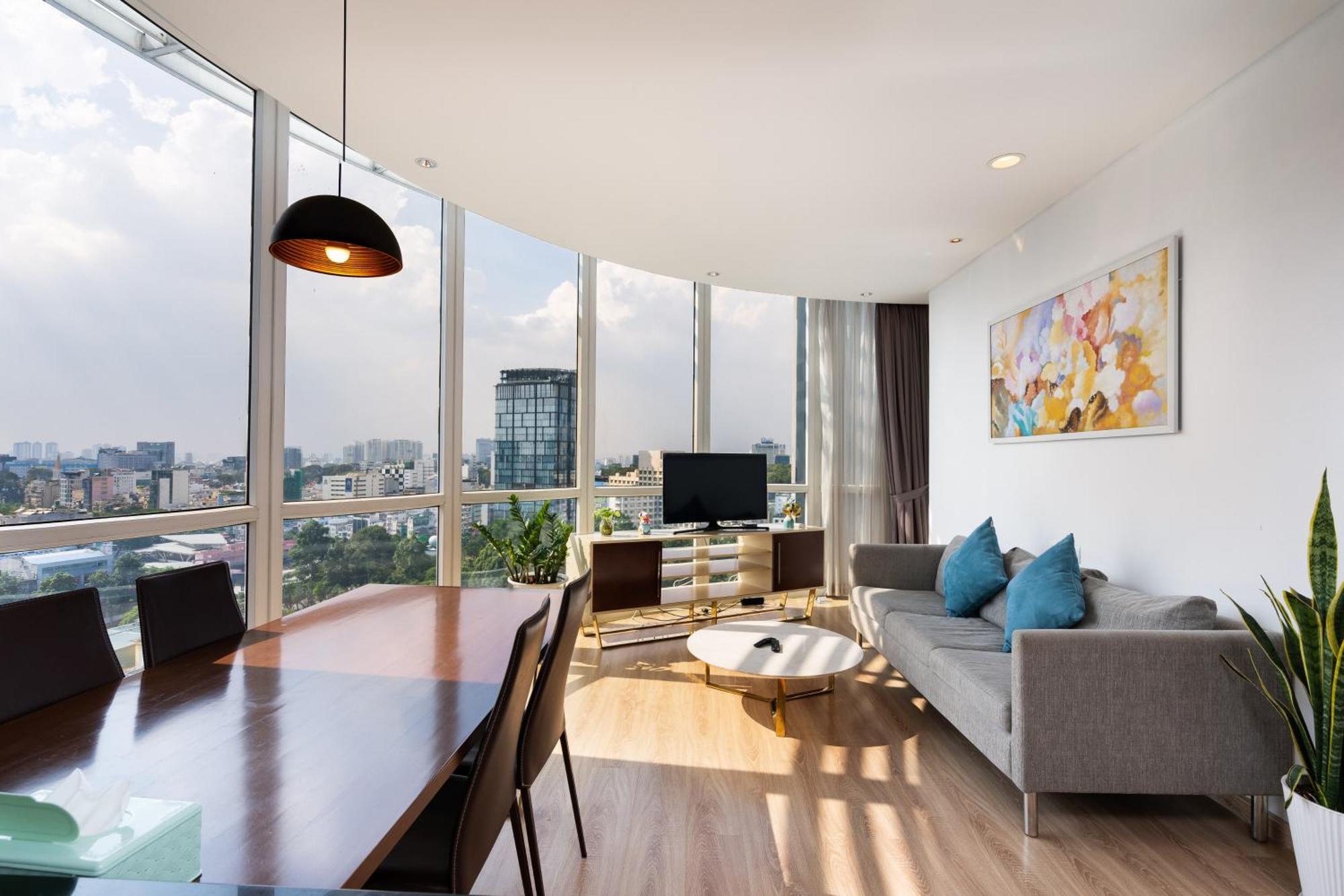 Khách sạn hẻo lánh Diamond Luxury The One Ben Thanh TP. Hồ Chí Minh