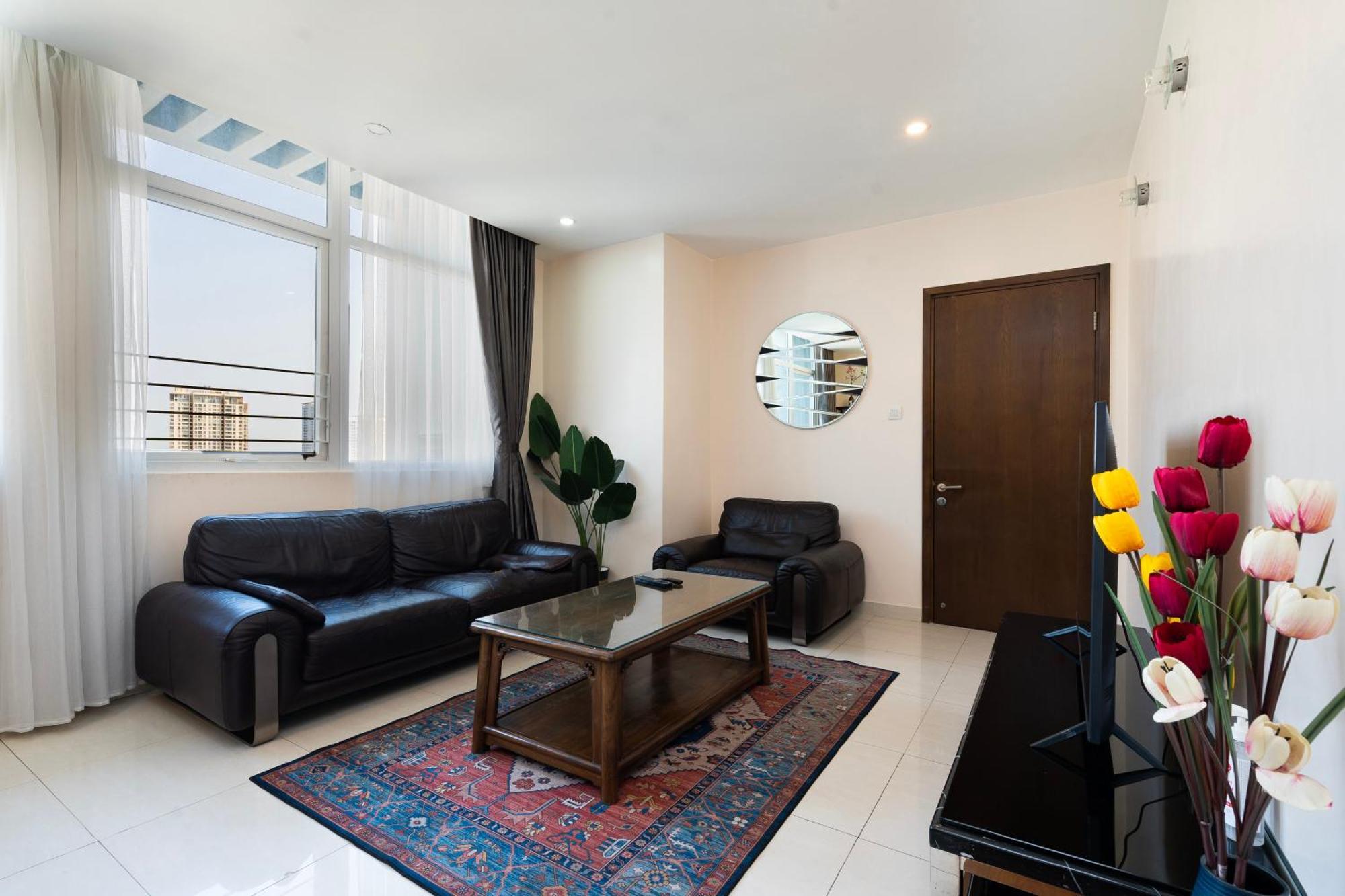 Khách sạn hẻo lánh Diamond Luxury The One Ben Thanh