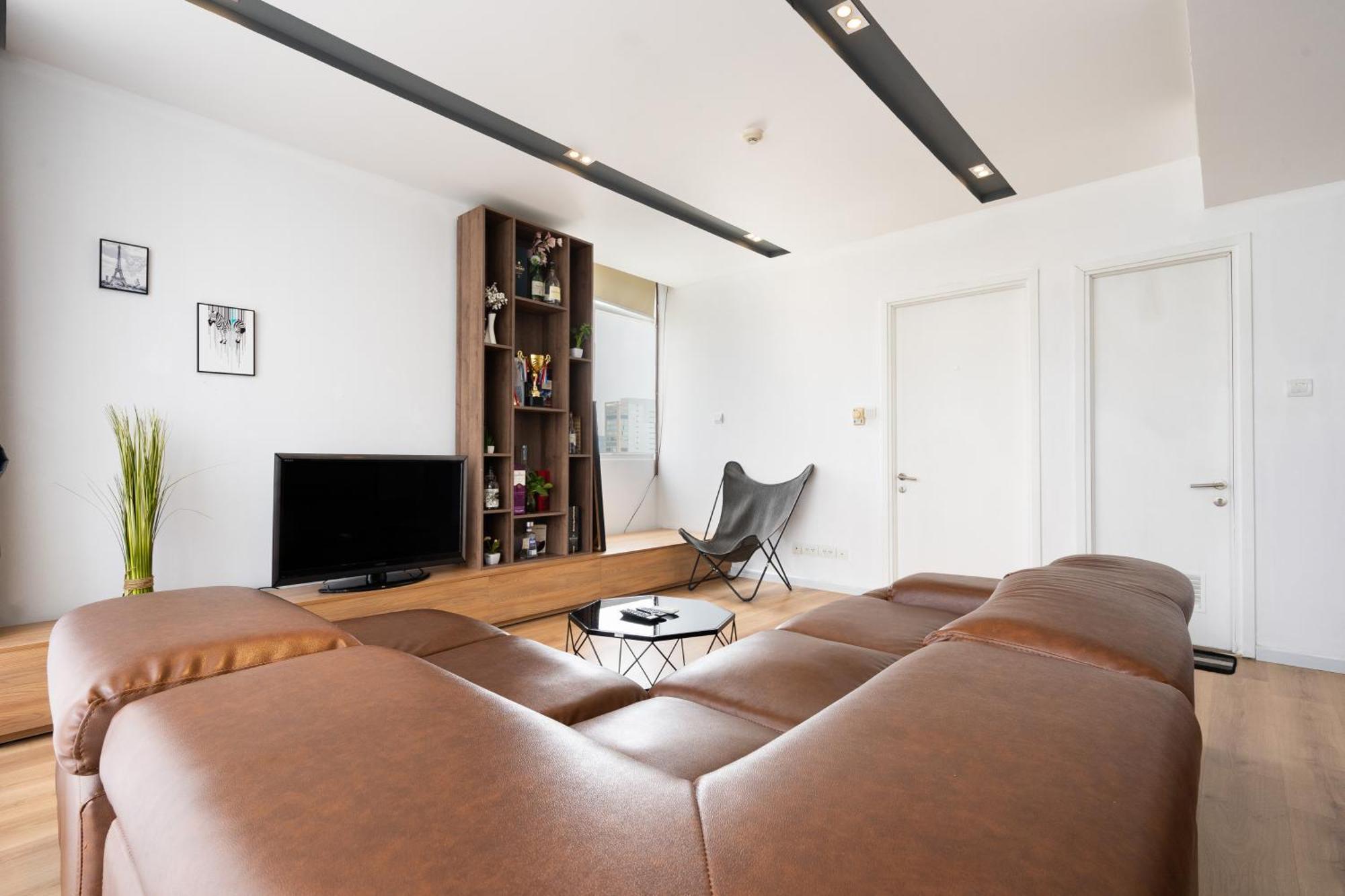 Khách sạn hẻo lánh Diamond Luxury The One Ben Thanh TP. Hồ Chí Minh