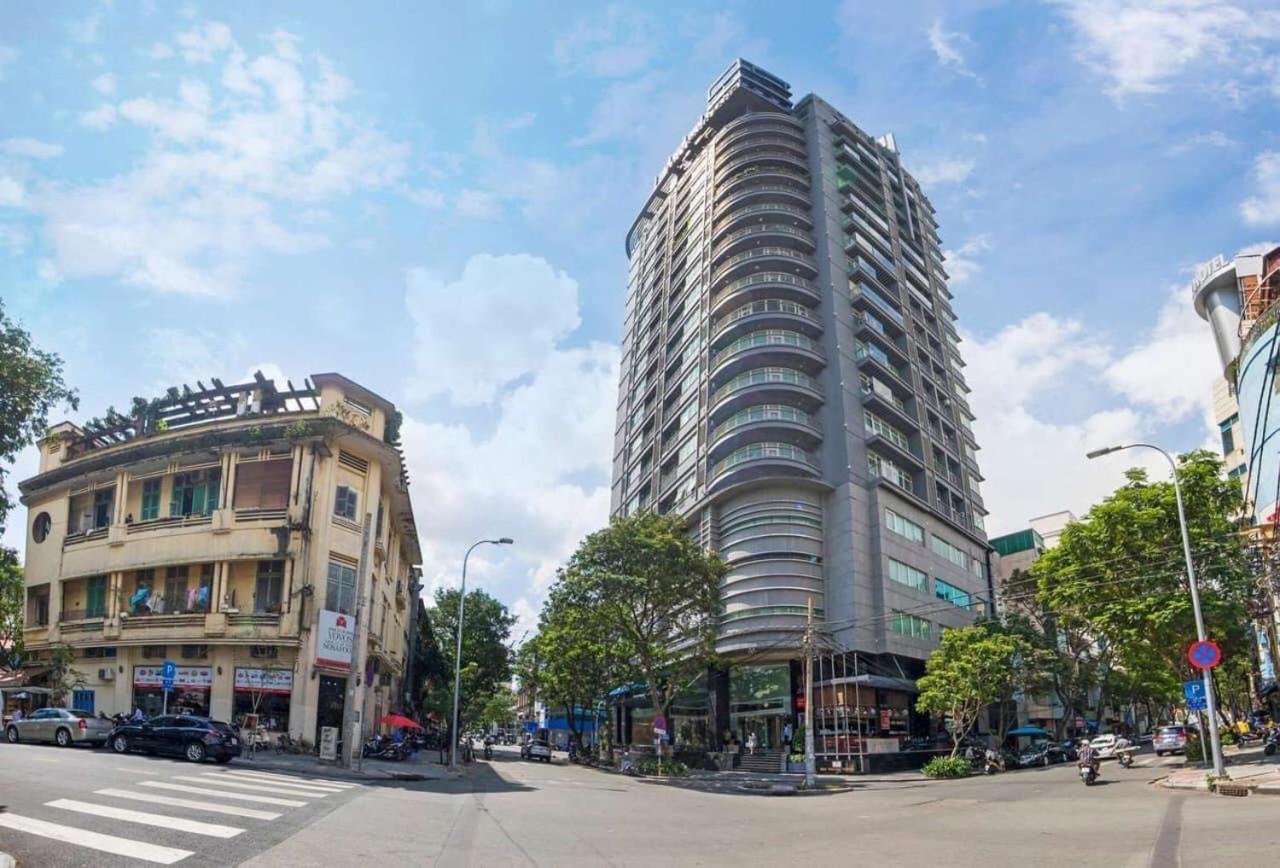 Khách sạn hẻo lánh Diamond Luxury The One Ben Thanh *